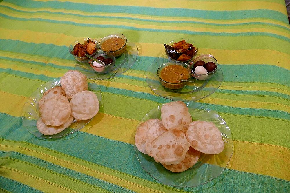 Bengali Alur Dom