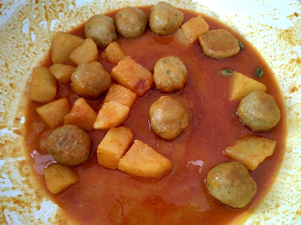 Chitol Macher Muitha