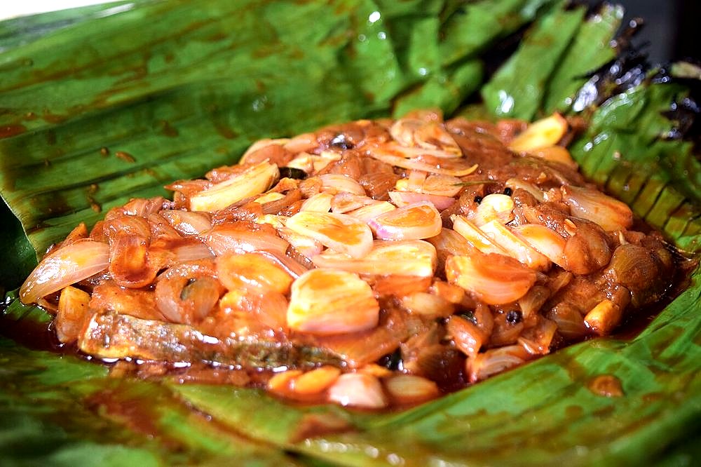 Karimeen Pollichathu