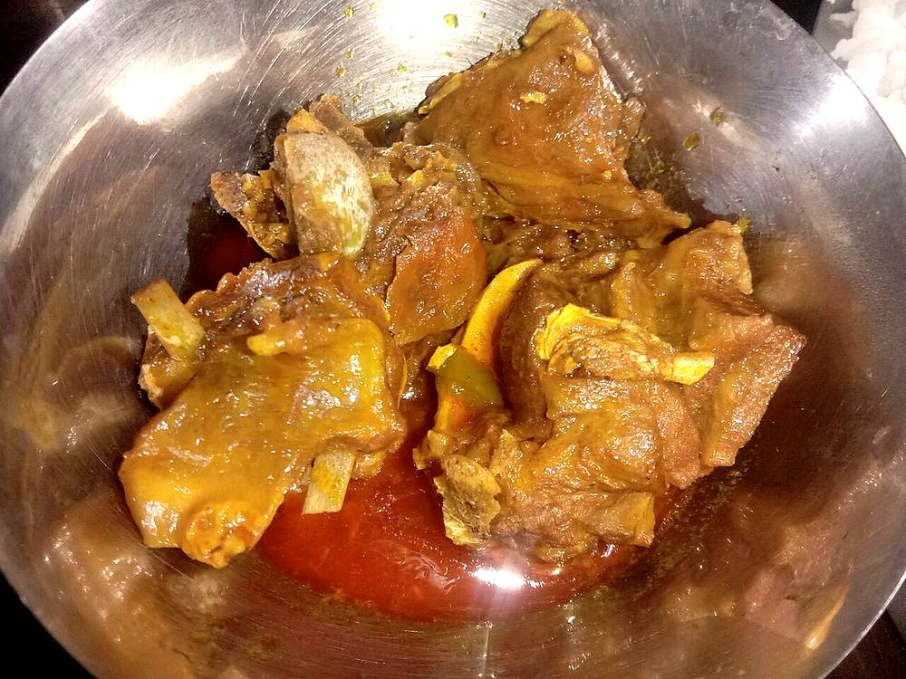 Jardaloo Ma Gosht